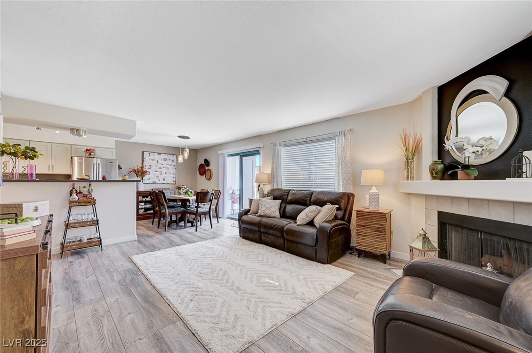 1575 West Warm Springs Road 2613