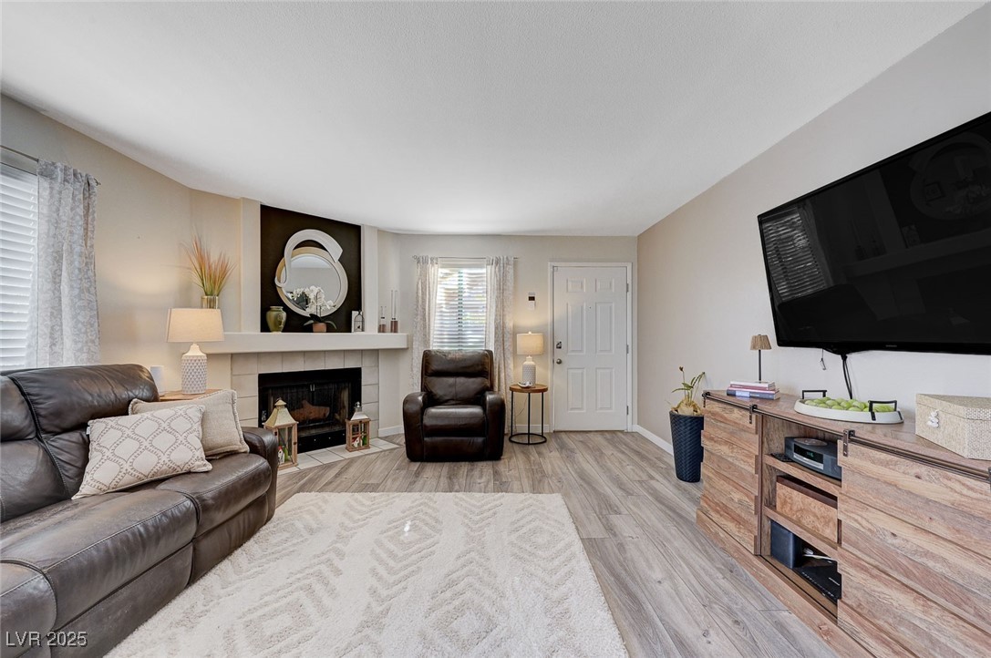 1575 West Warm Springs Road 2613