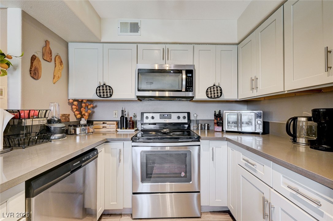 1575 West Warm Springs Road 2613