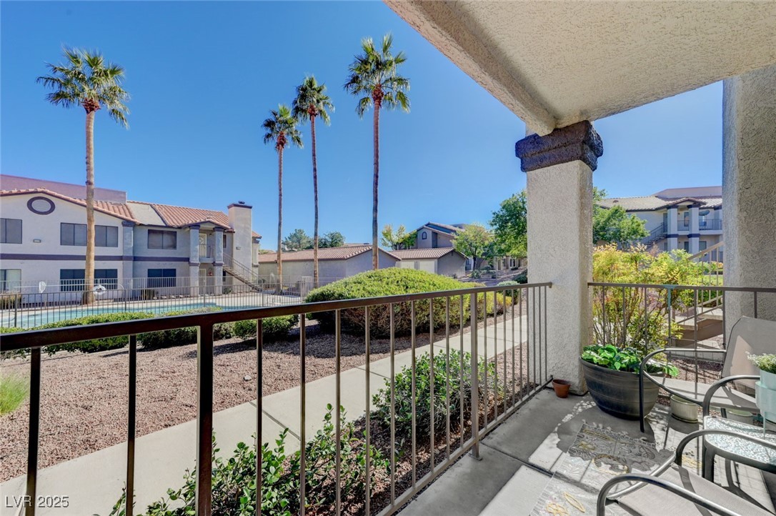 1575 West Warm Springs Road 2613