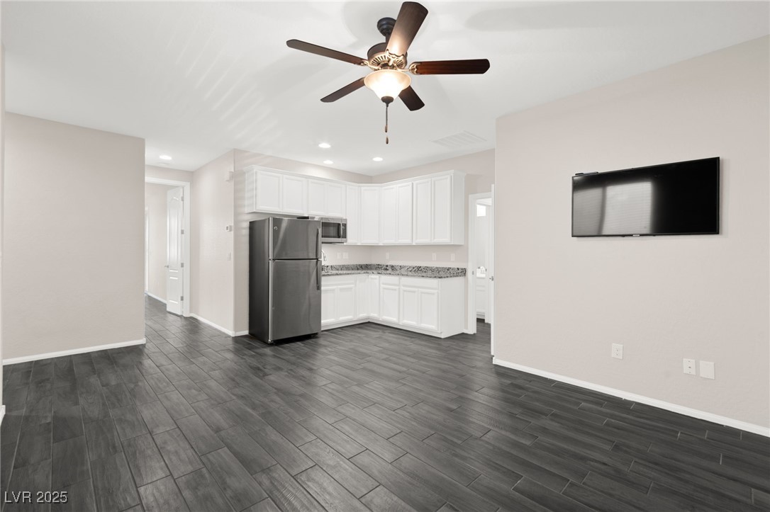 8112 Nottingham Hill Lane