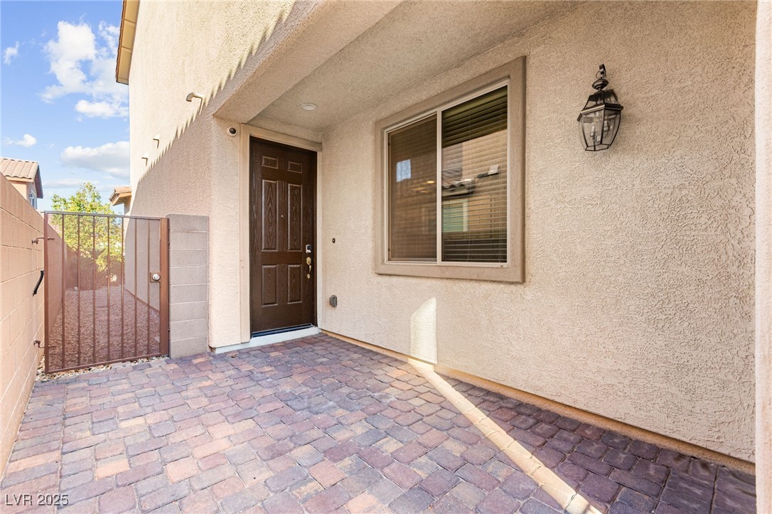 8112 Nottingham Hill Lane