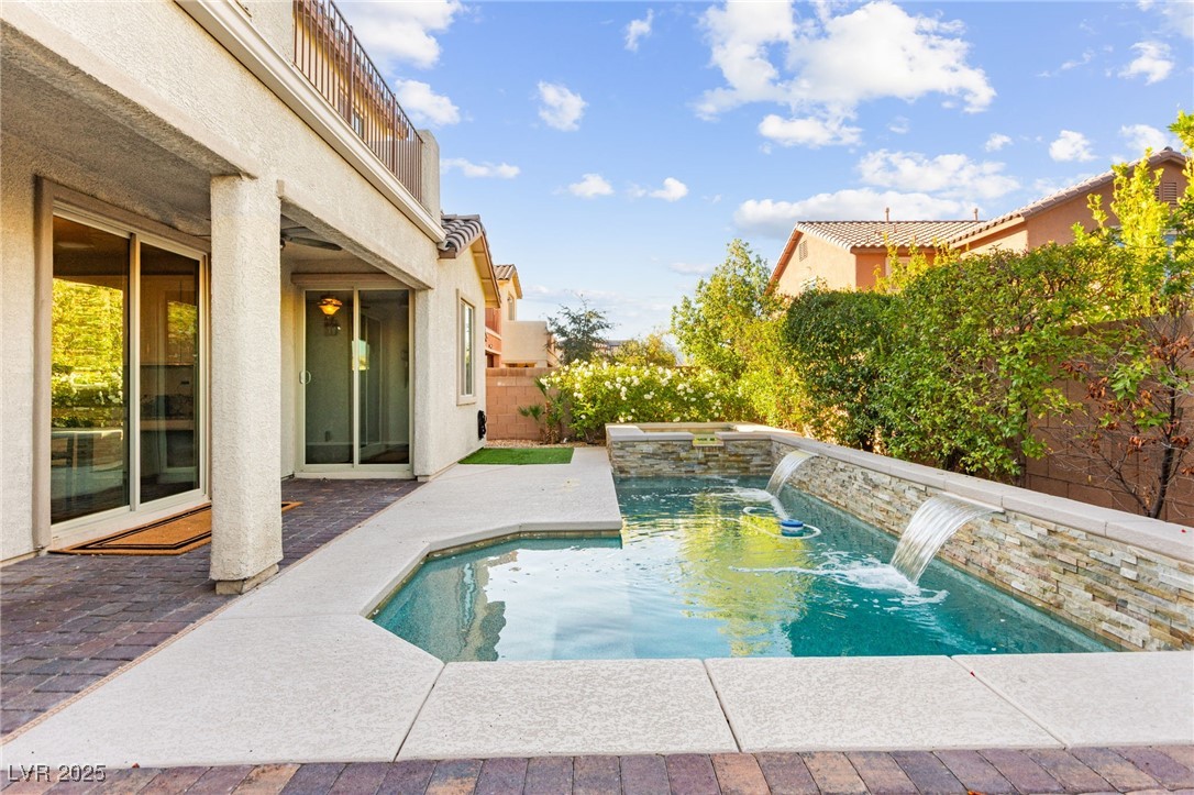 8112 Nottingham Hill Lane