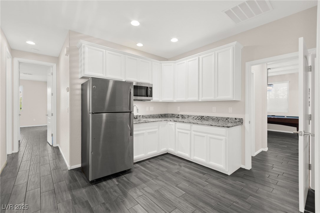 8112 Nottingham Hill Lane