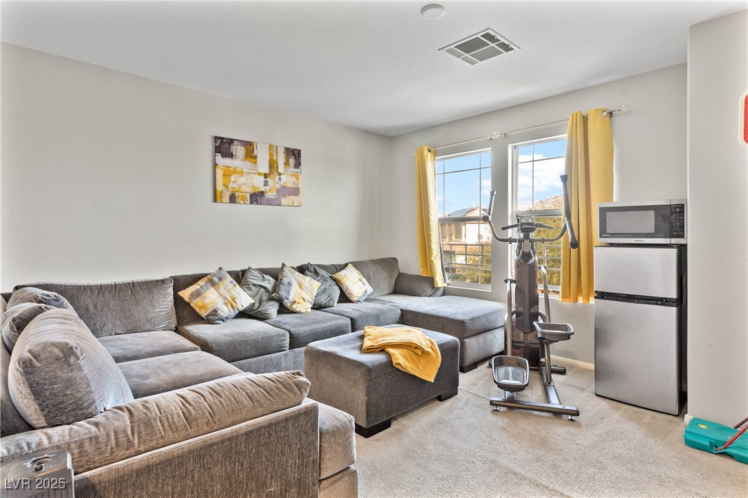 5229 Ponderosa Heights Street