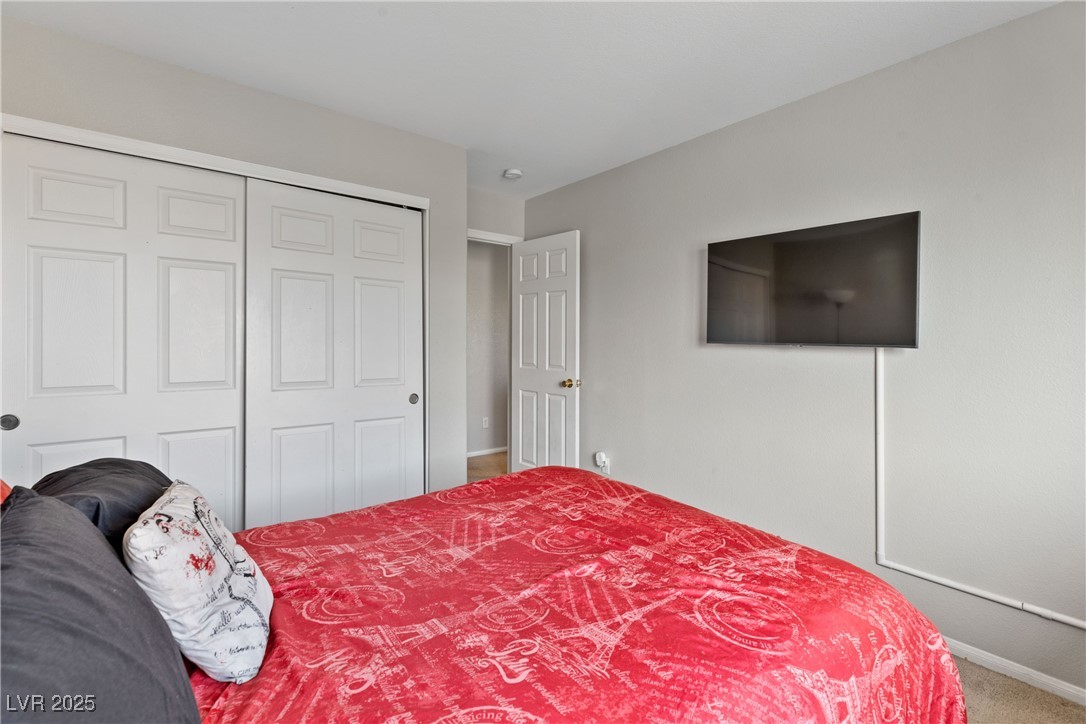 5229 Ponderosa Heights Street