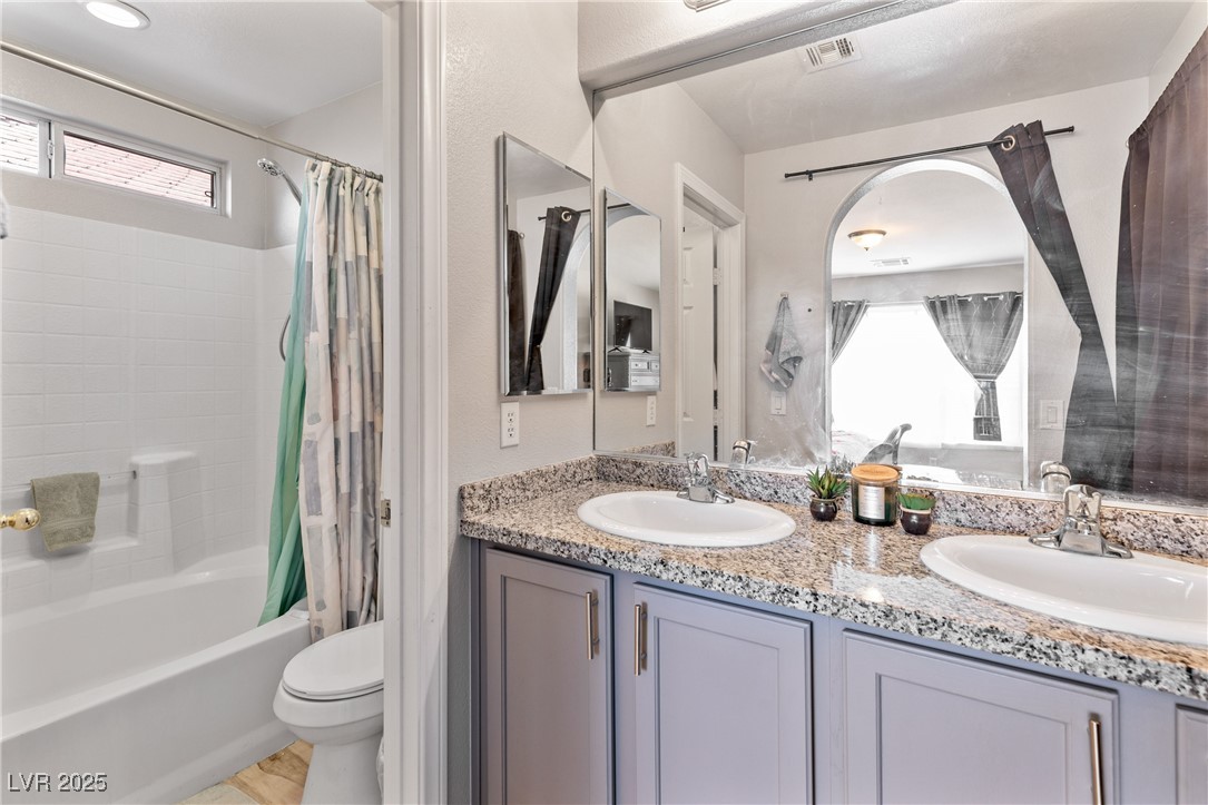 5229 Ponderosa Heights Street