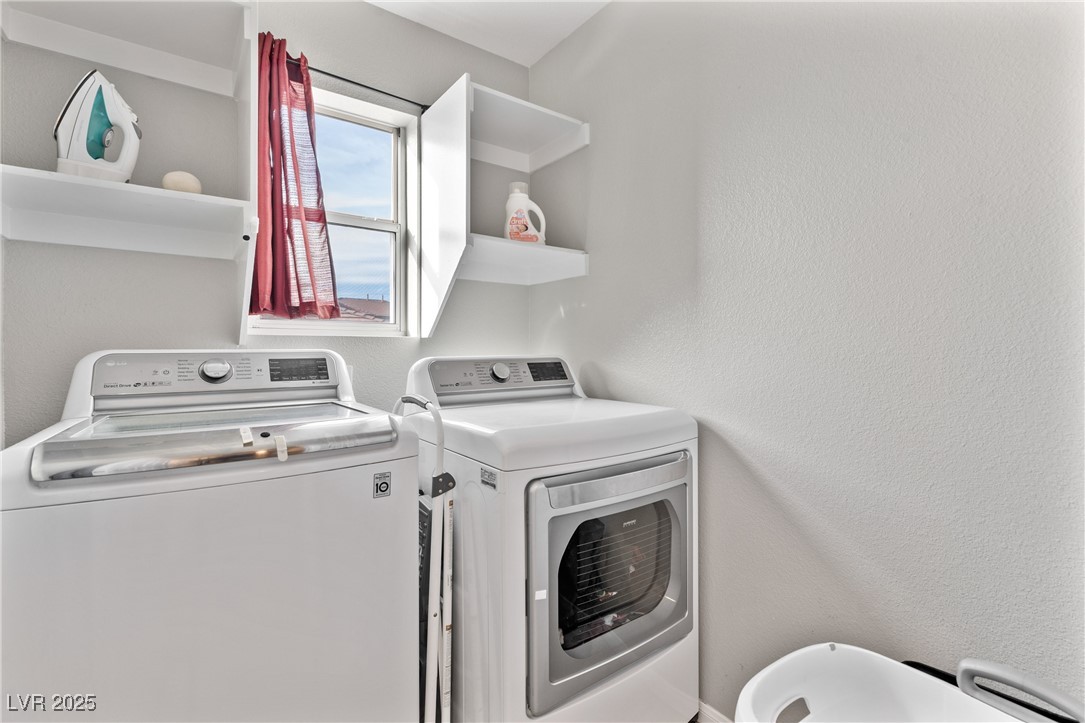 5229 Ponderosa Heights Street