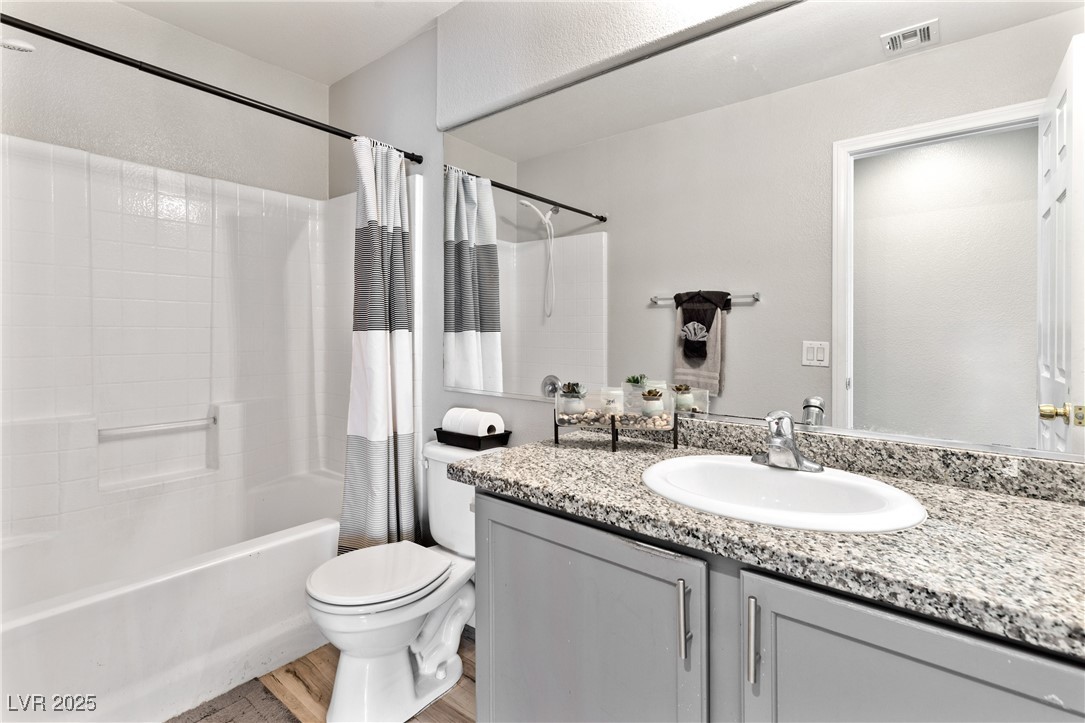 5229 Ponderosa Heights Street