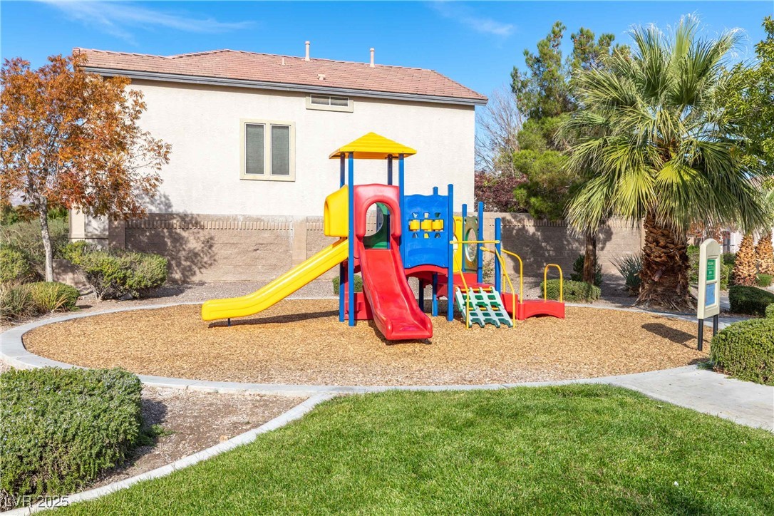 5229 Ponderosa Heights Street