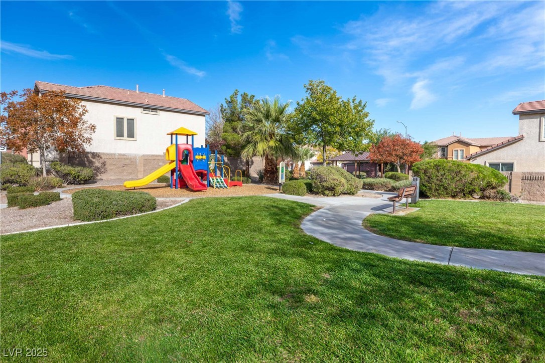 5229 Ponderosa Heights Street