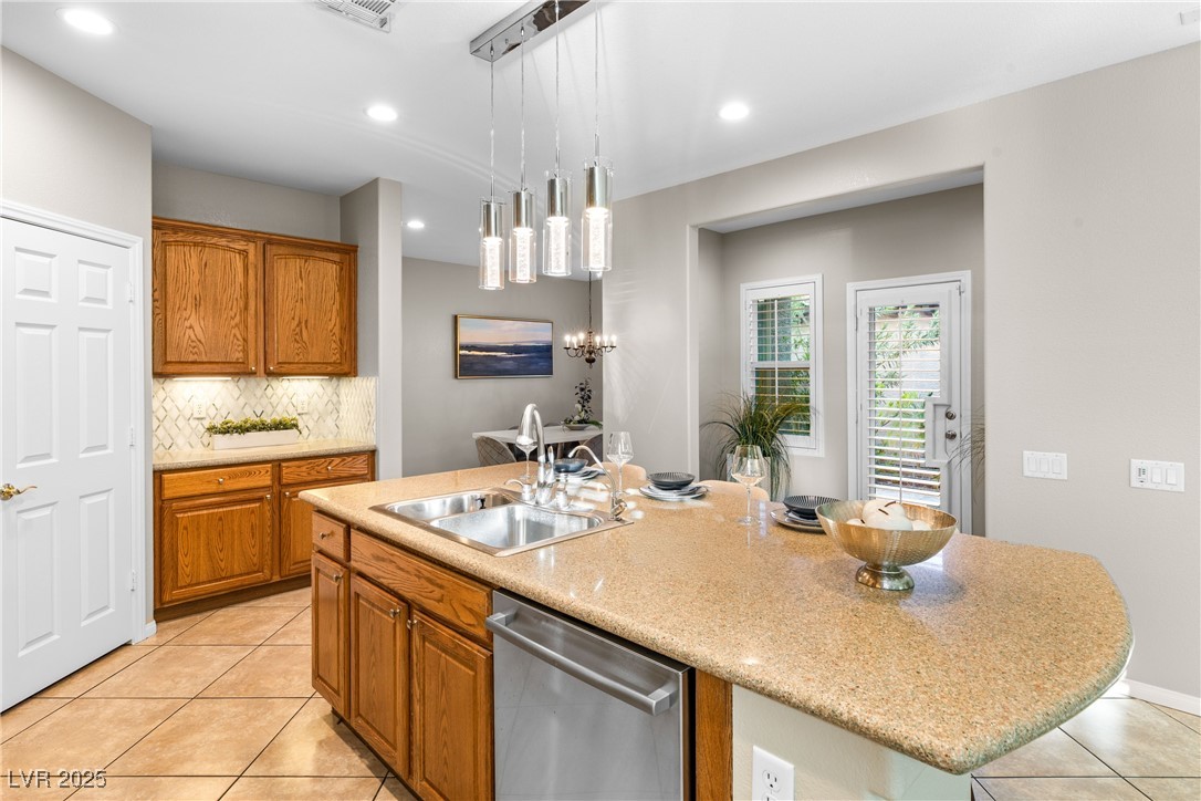 10513 Rusty Railroad Avenue