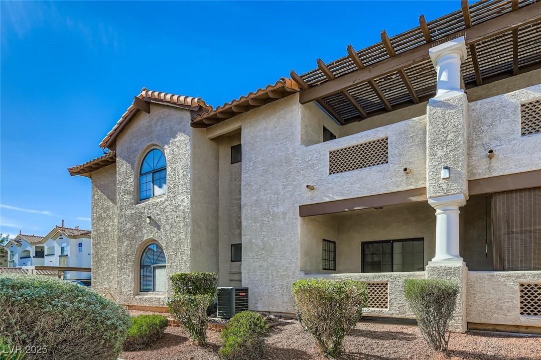 1423 Santa Margarita Street D