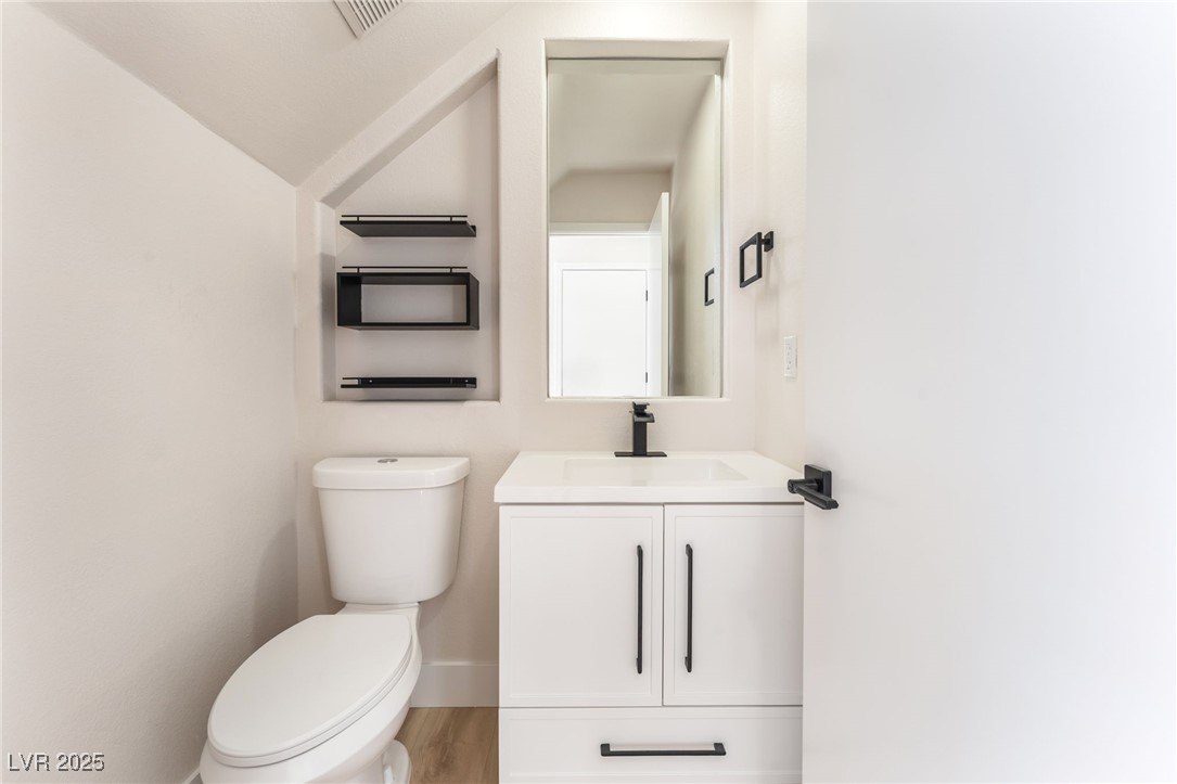 2432 Ginger Lily Lane