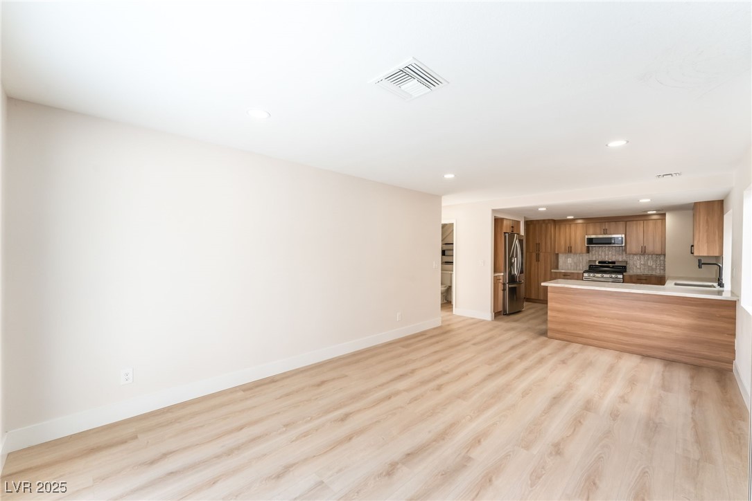 2432 Ginger Lily Lane