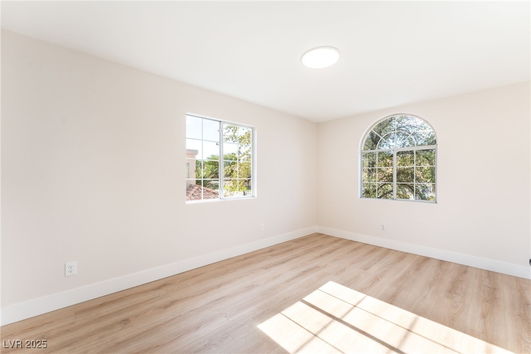 2432 Ginger Lily Lane