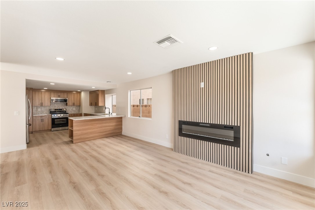 2432 Ginger Lily Lane