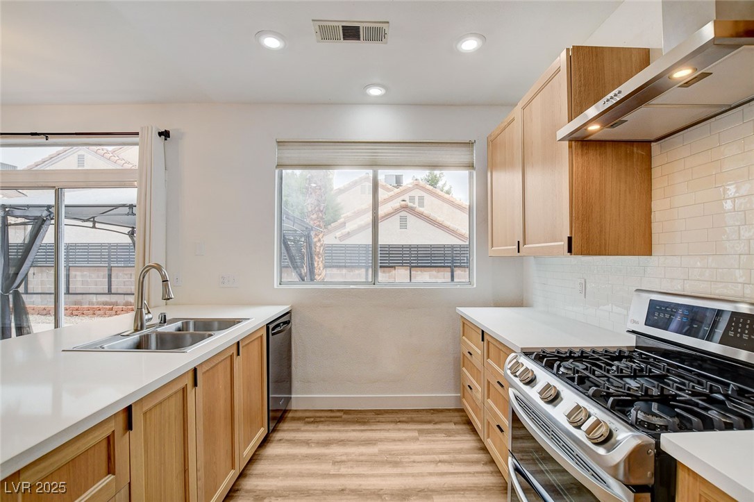 6652 Coral Springs Circle