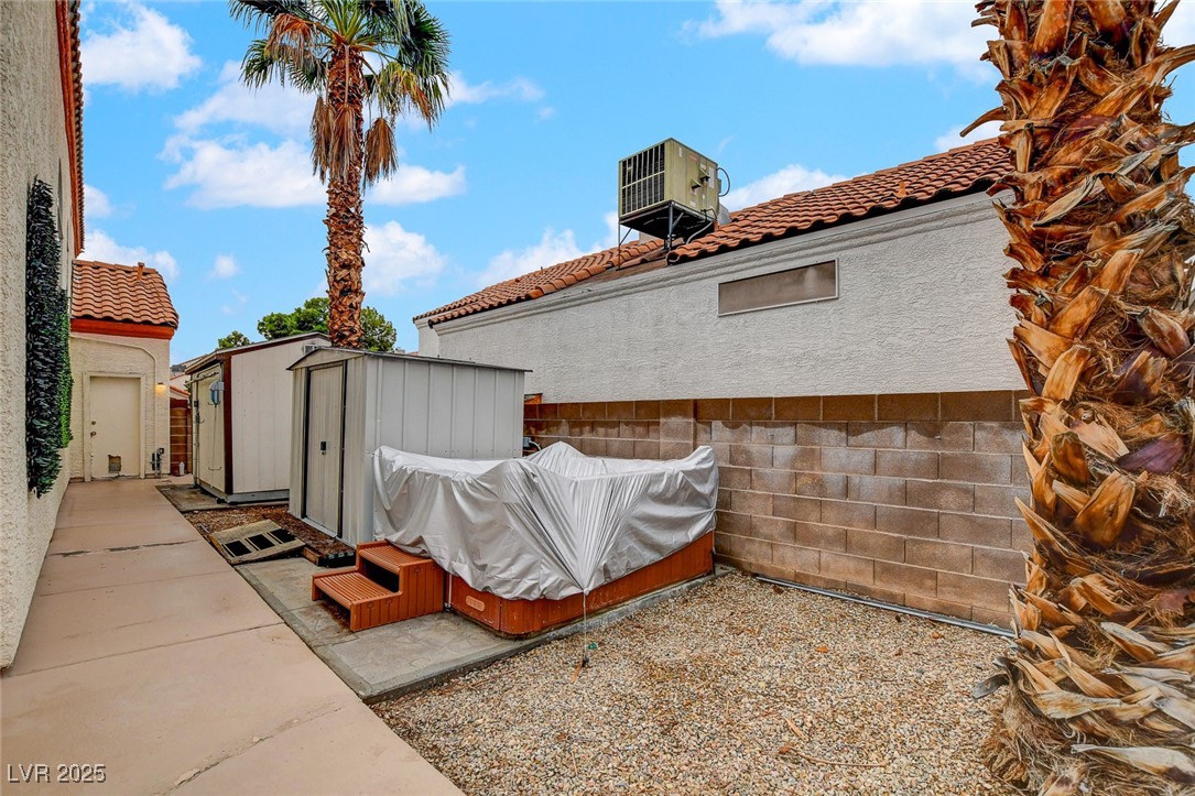 6652 Coral Springs Circle