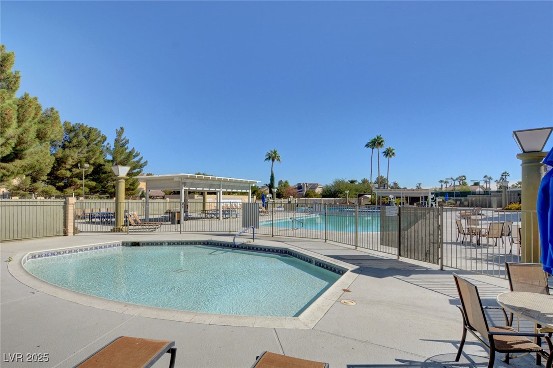 6652 Coral Springs Circle