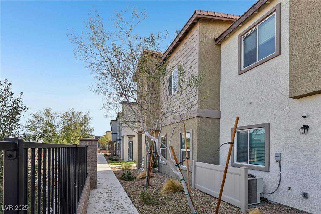 534 Thistleberry Avenue