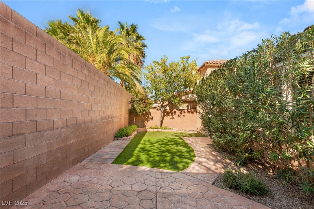 957 Ambrosia Drive