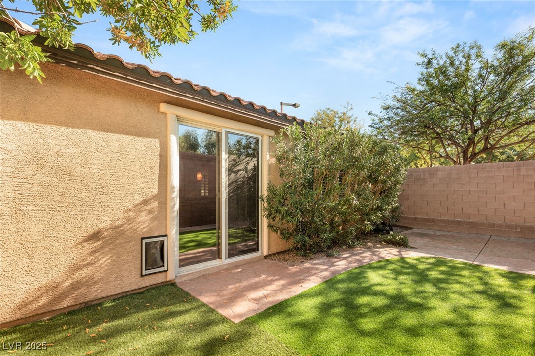 957 Ambrosia Drive
