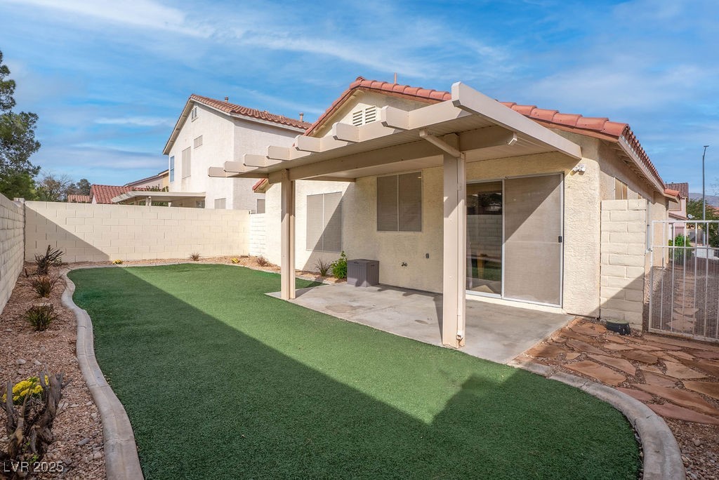 7925 Willow Pines Place