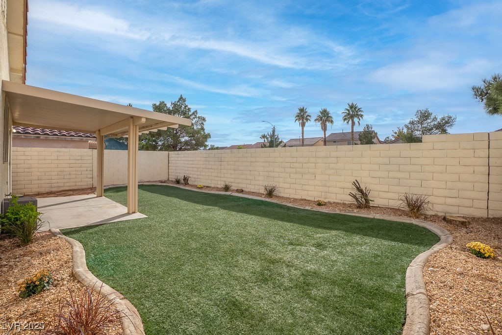 7925 Willow Pines Place