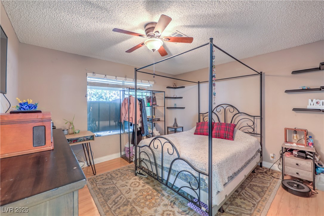 7386 Coffeyville Avenue