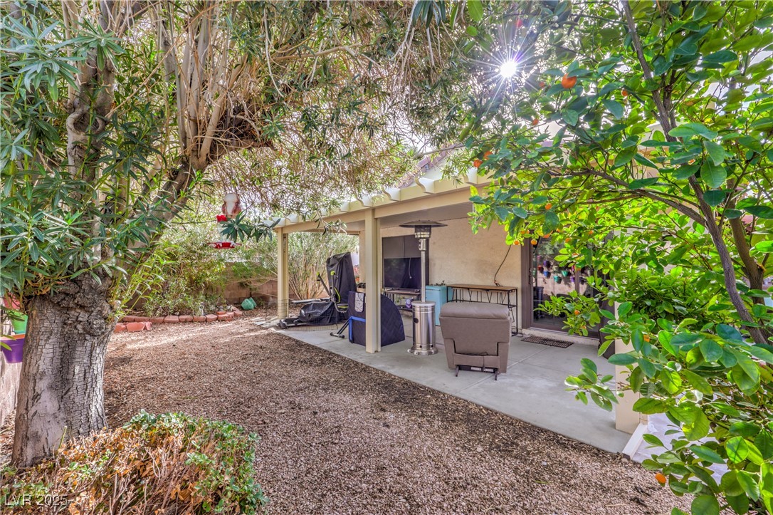 7386 Coffeyville Avenue