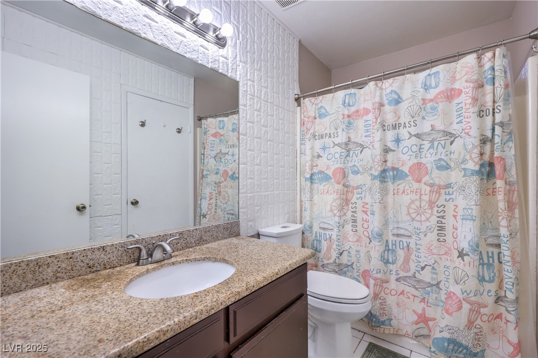 7386 Coffeyville Avenue