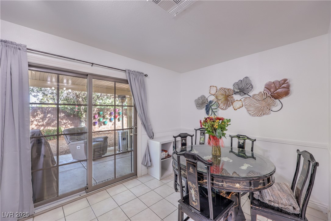 7386 Coffeyville Avenue