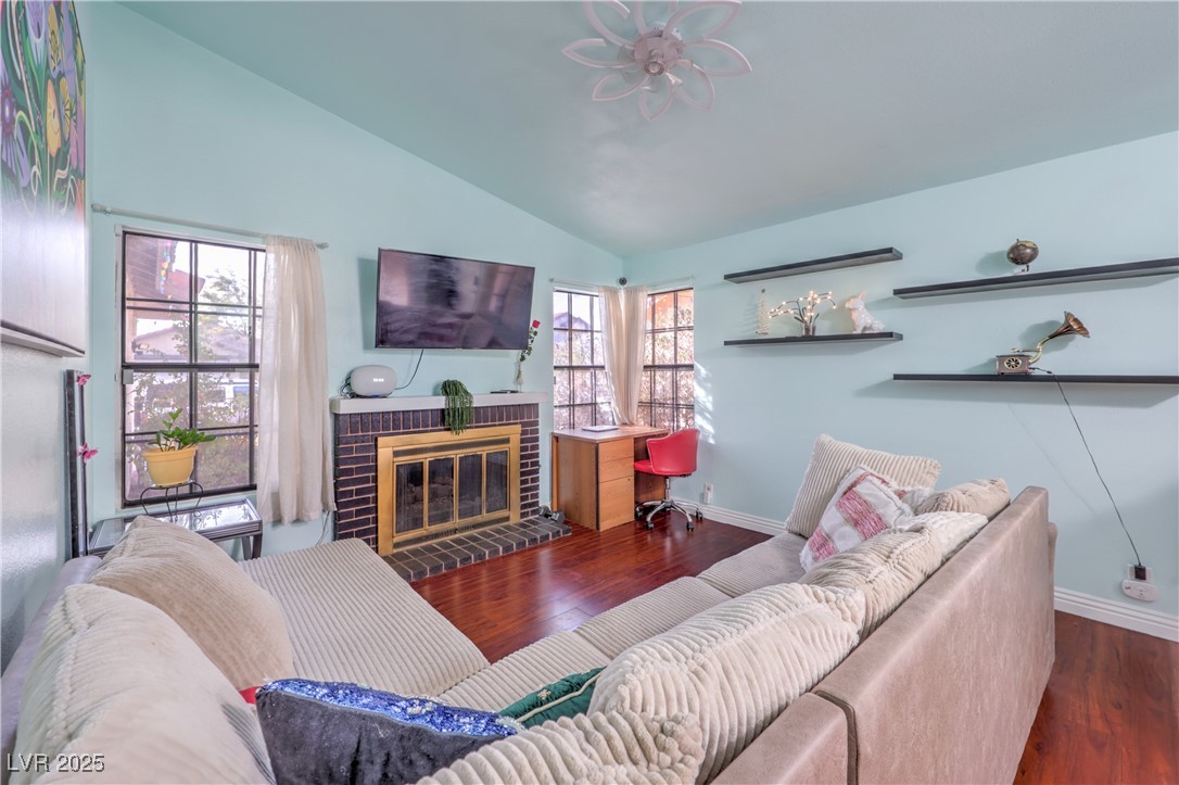 7386 Coffeyville Avenue