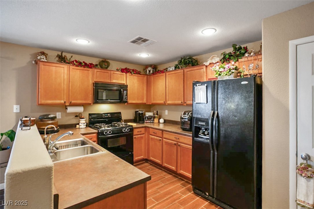 10603 Pennant Avenue