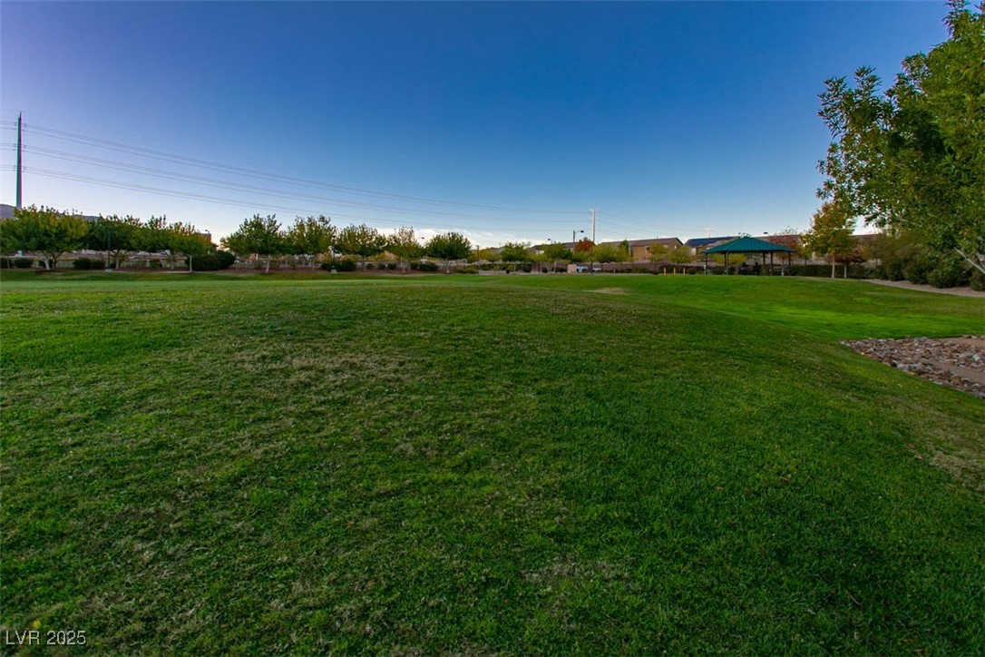 10603 Pennant Avenue