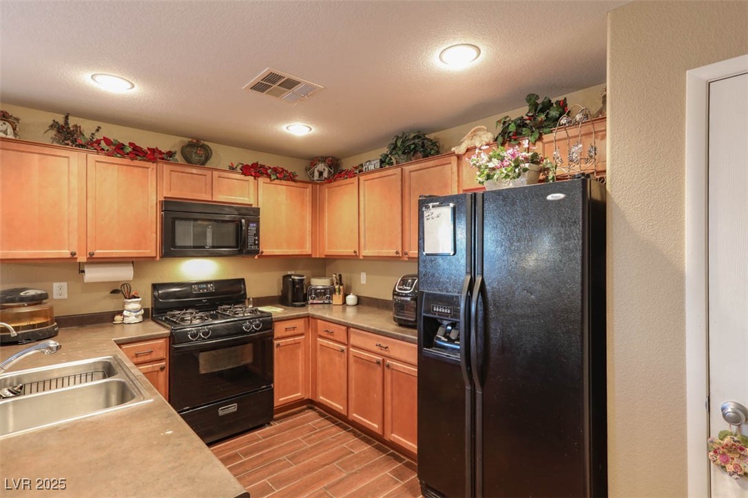 10603 Pennant Avenue