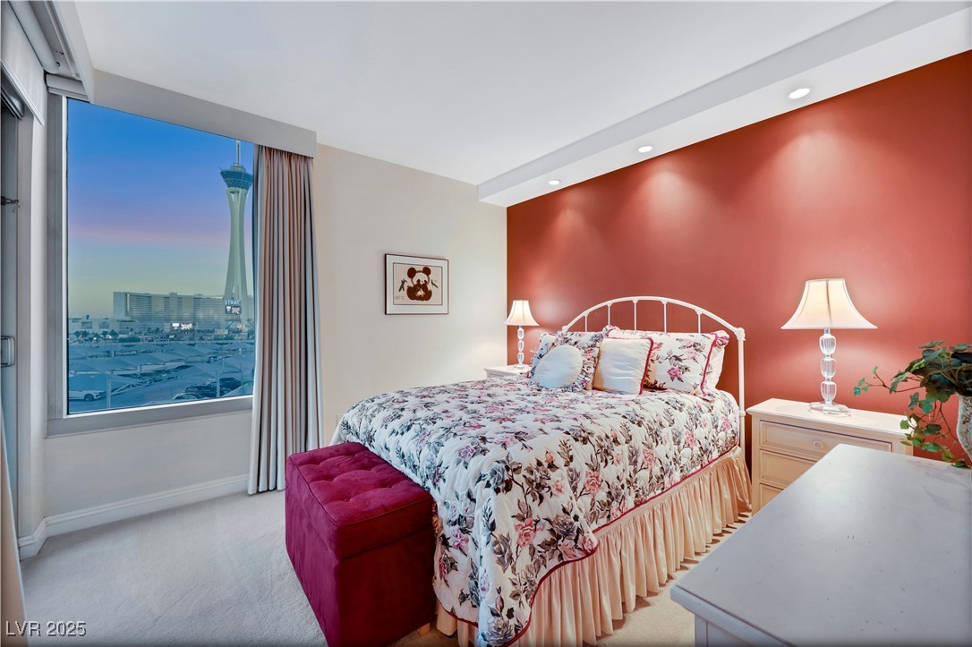 322 Karen Avenue 608