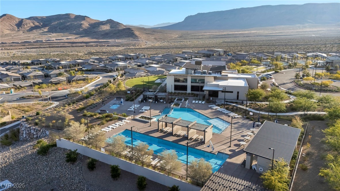 12468 Primrose Grove Lane