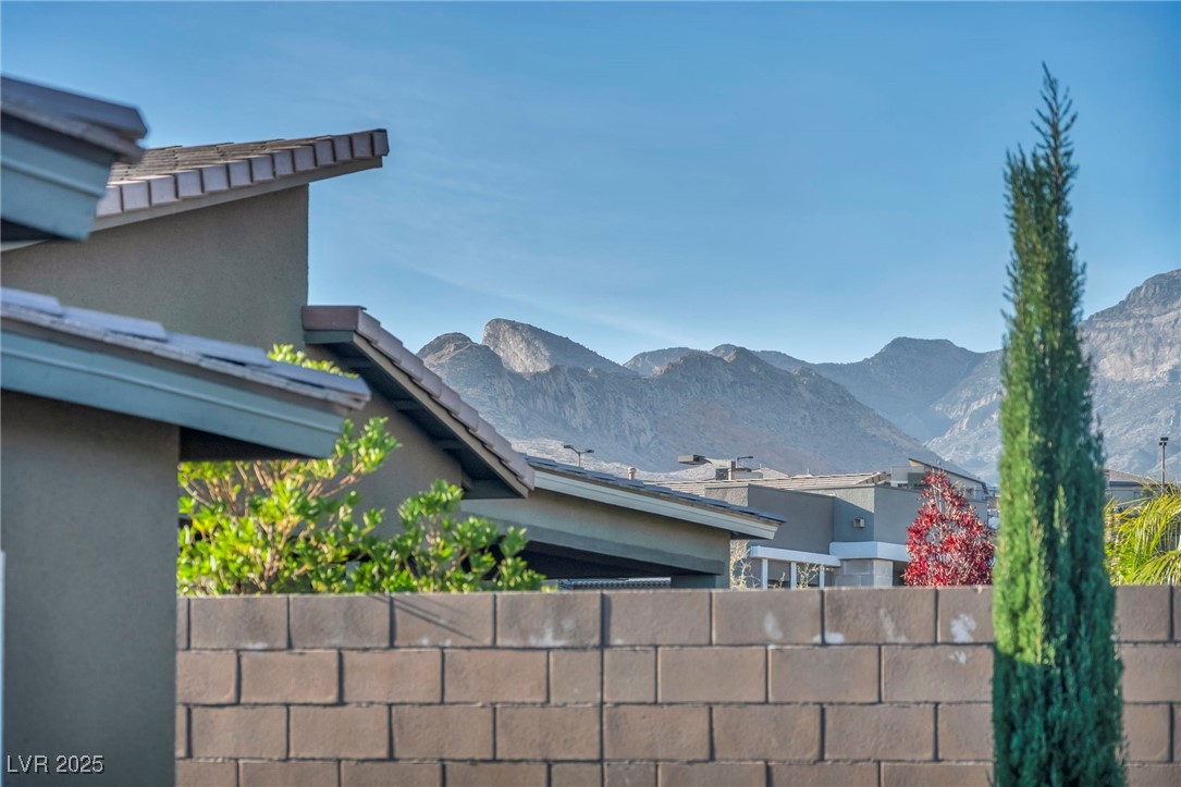 12468 Primrose Grove Lane