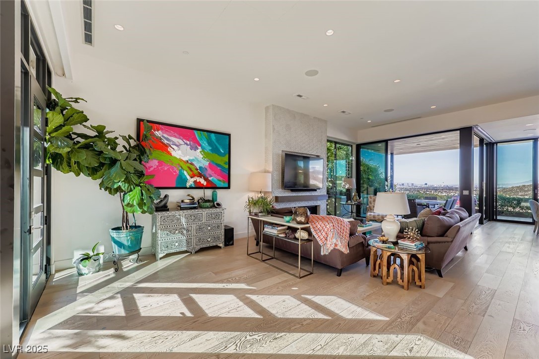 1228 Starview Peak Court