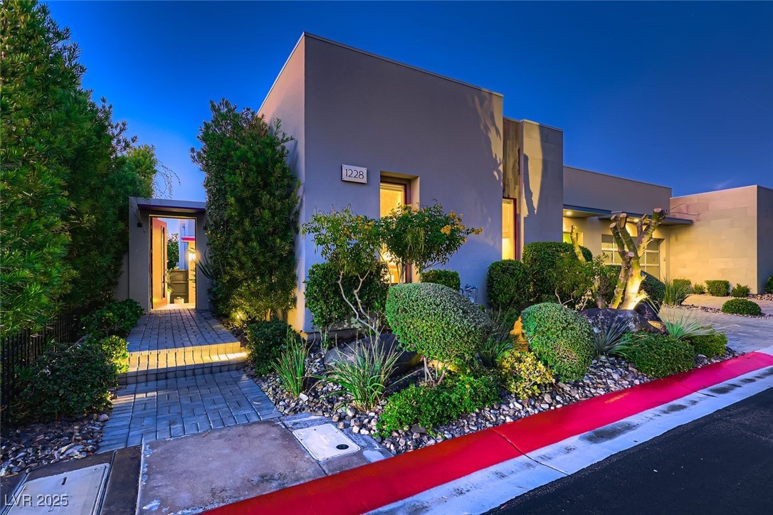 1228 Starview Peak Court