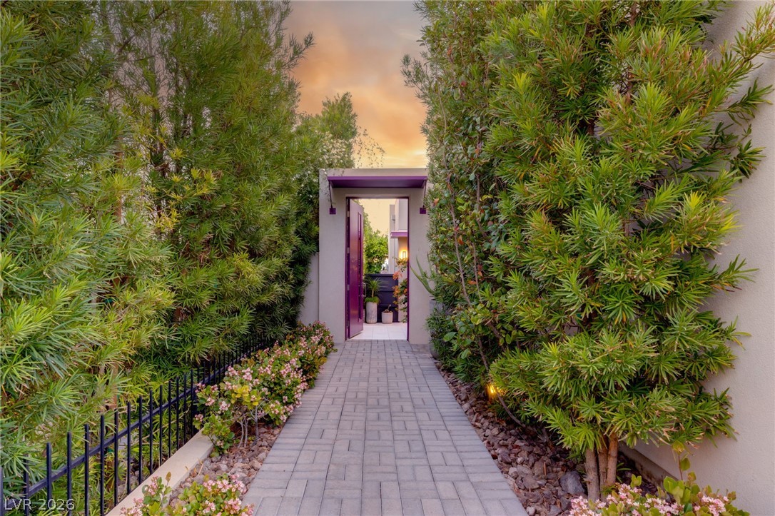 1228 Starview Peak Court