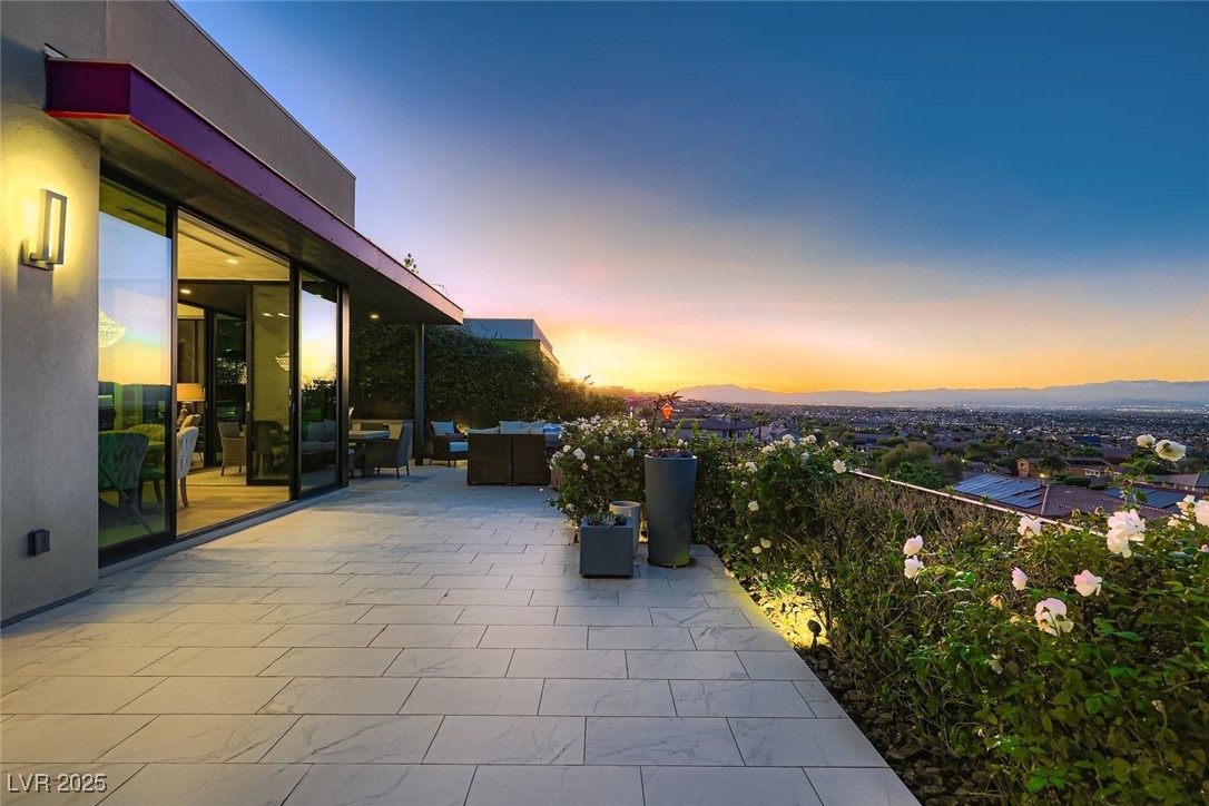 1228 Starview Peak Court