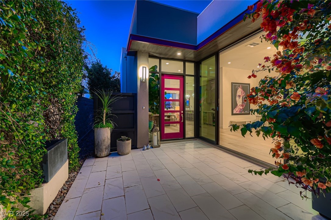 1228 Starview Peak Court