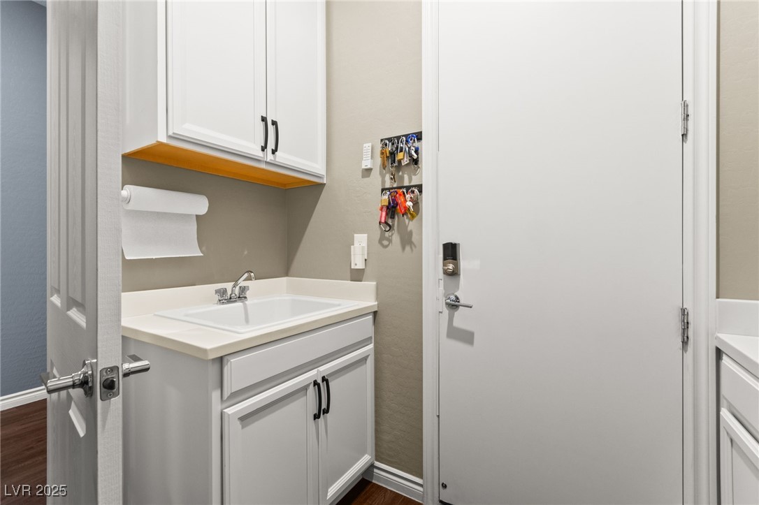 6390 Painted Creek Street