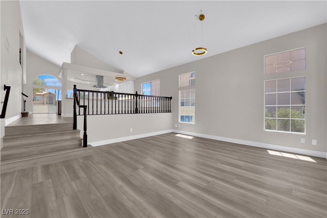 4404 Dunlap Crossing Street