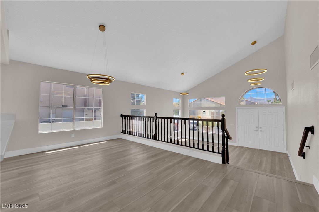 4404 Dunlap Crossing Street