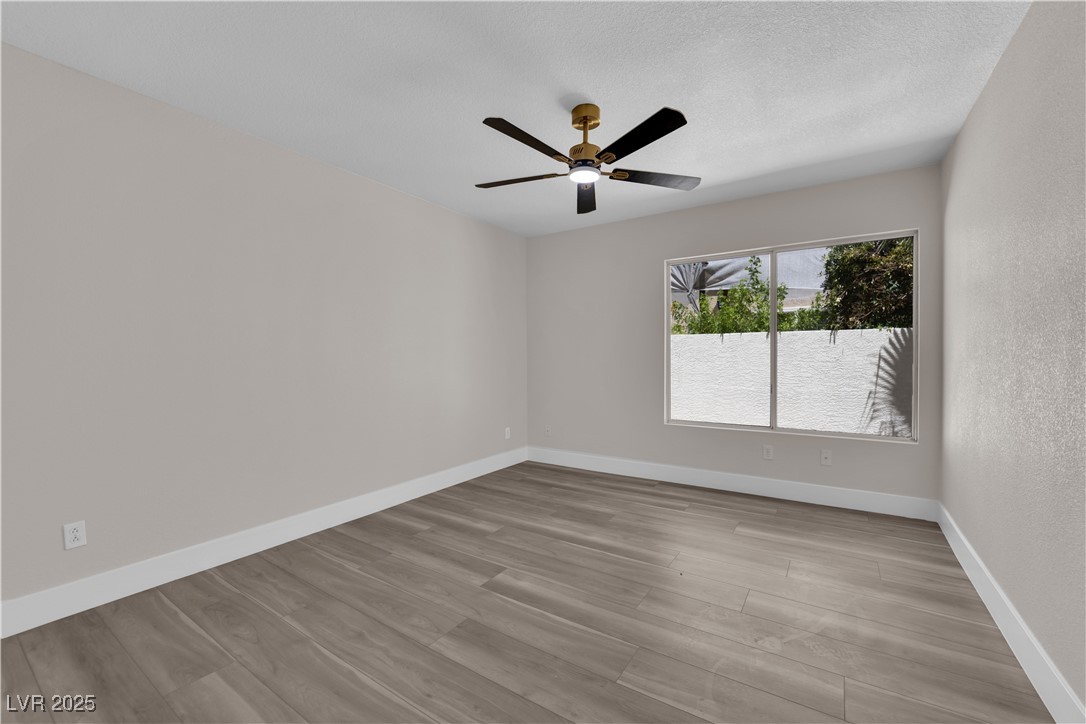 4404 Dunlap Crossing Street