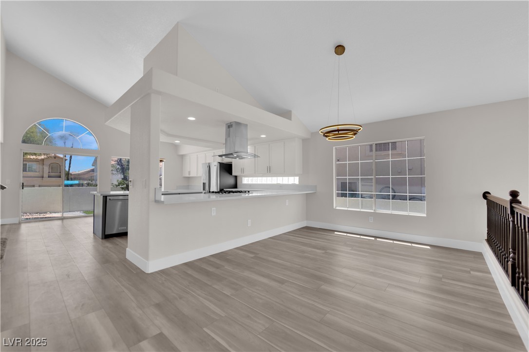4404 Dunlap Crossing Street
